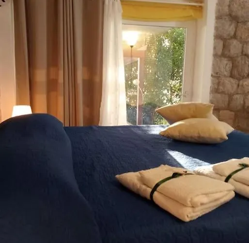 Nido Del Falco Монделло